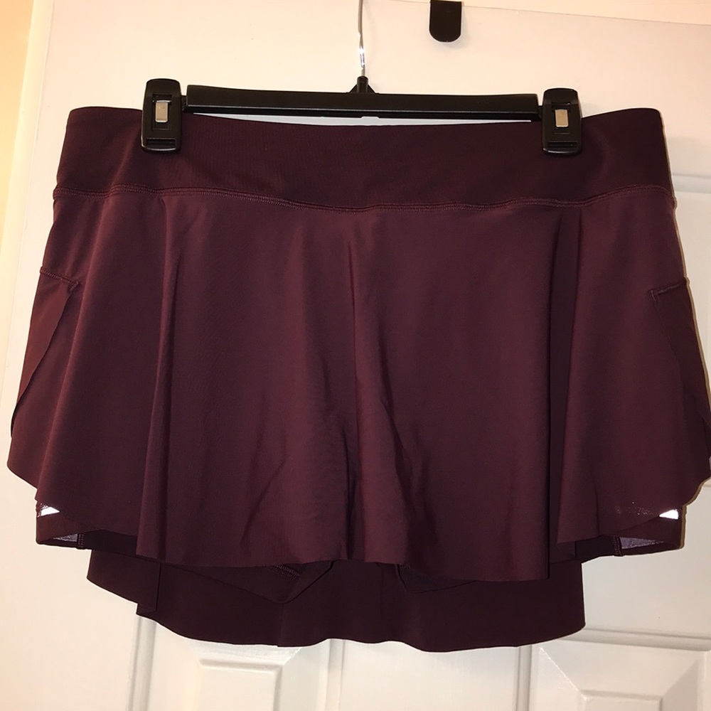 lululemon size 10 skirt